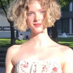 Elena Kampouris
